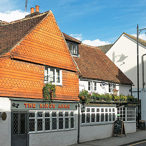 The Kings Arms pub frontage